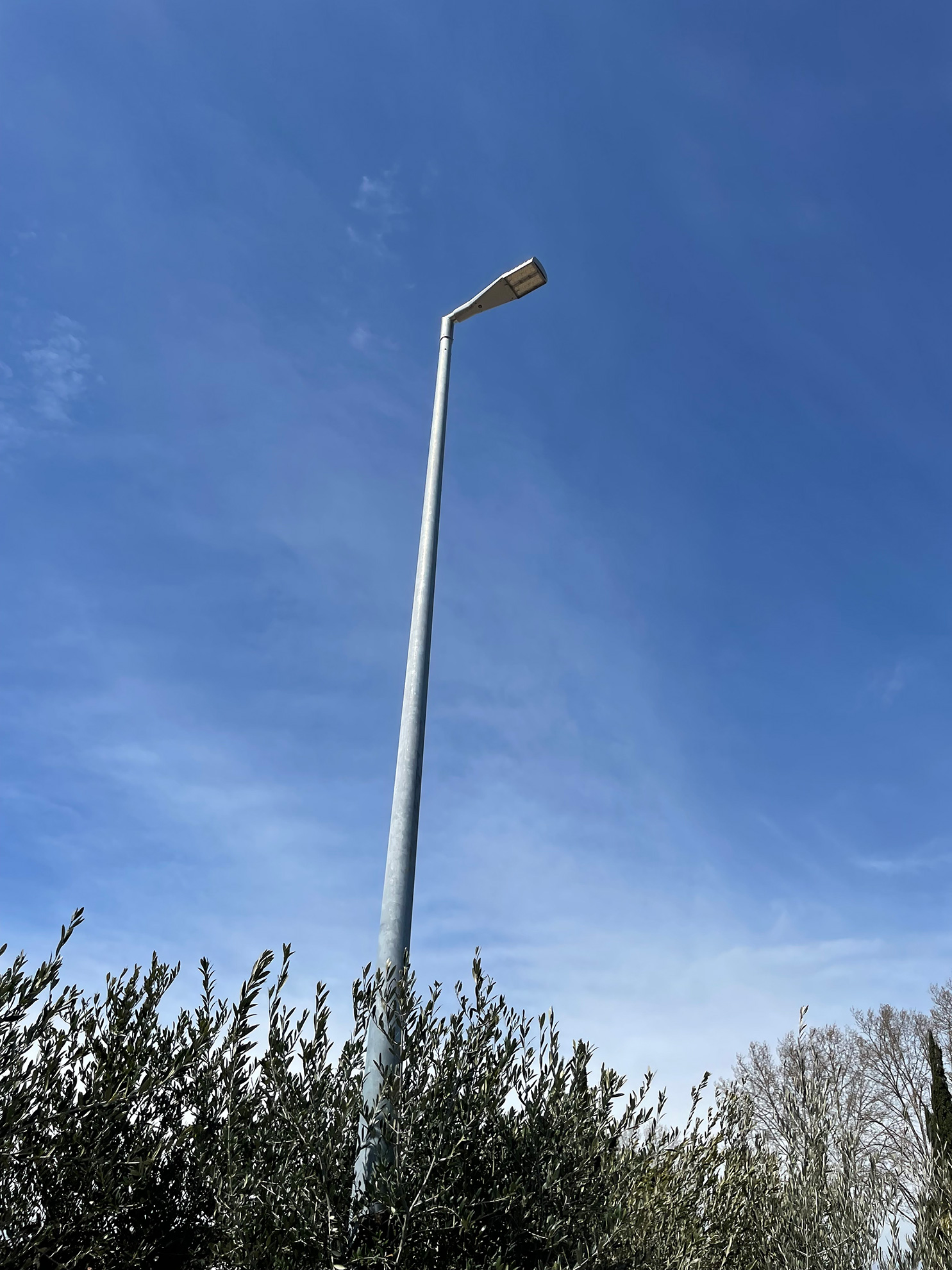 2022_éclairage_extérieur_surface-commercial_lanterne_susa-(3)