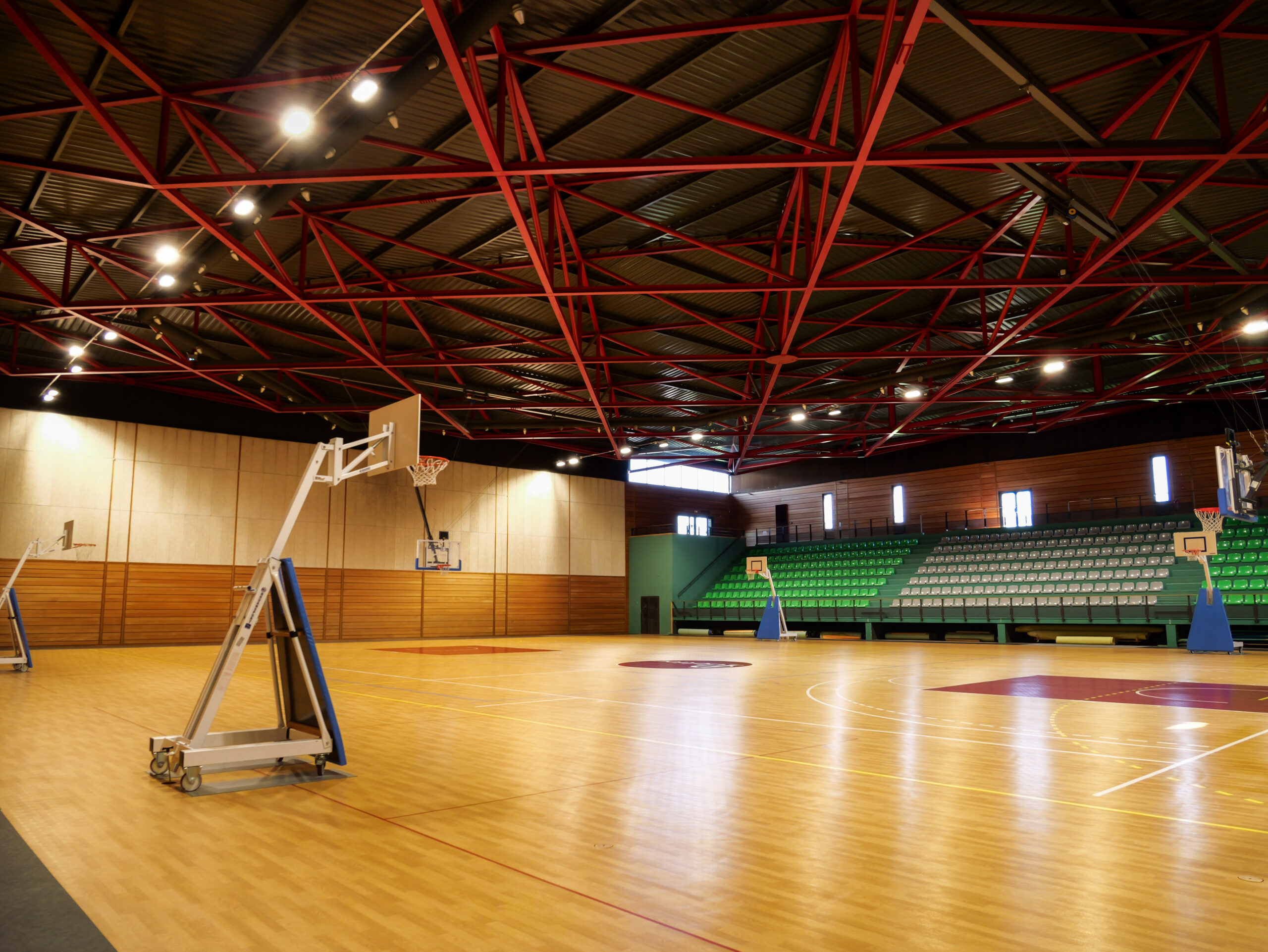 Eclairage-disano-sportif-Complexe-Cite-de-lEau_Basket_Forum_Publier-2