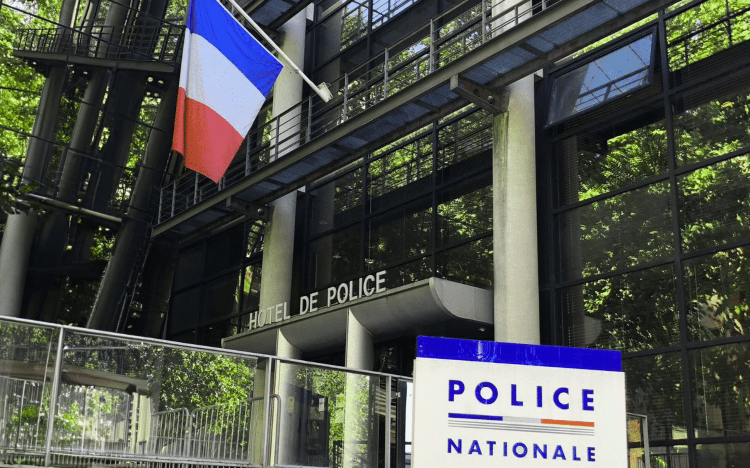01 Hotel-de-police-Creteil-2