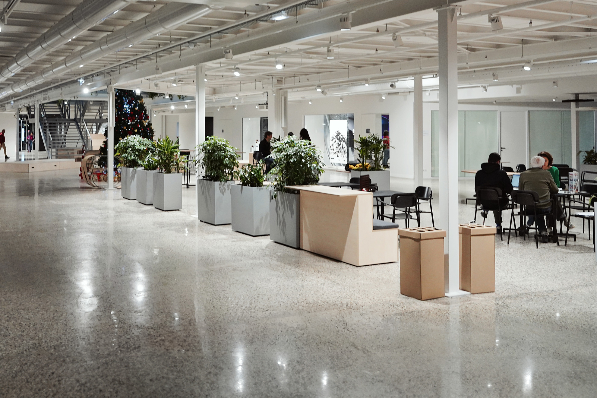 16-Salomon--Annecy-Design-Center-Disano-HD