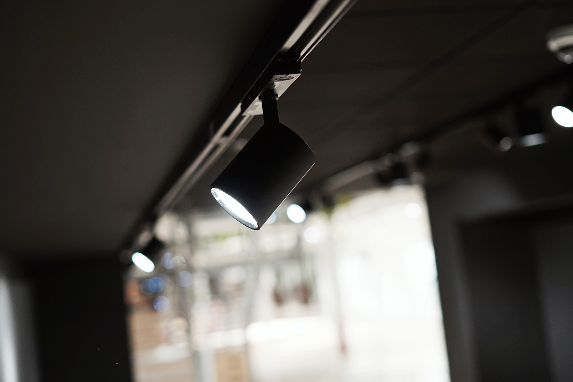 5-Salomon--Annecy-Design-Center-Disano-HD