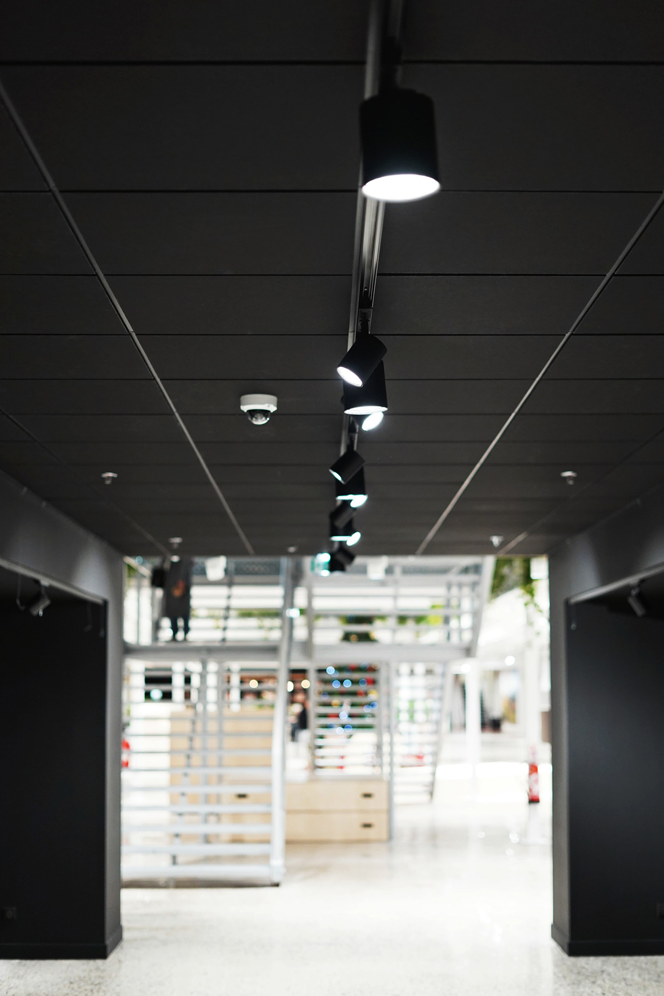 7-Salomon--Annecy-Design-Center-Disano-HD